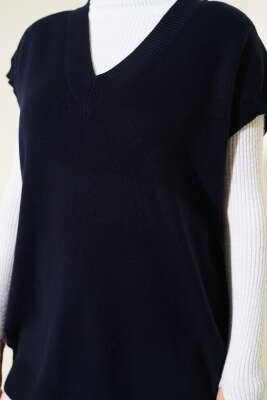 V Yaka Basic Triko Süveter Lacivert - Triko