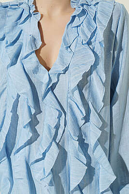 V Yaka Çizgili Fırfırlı Bluz Mavi - Kadın Giyim Modelleri