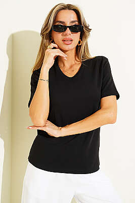 V Yaka Detaylı Basic T-shirt Siyah - Kadın Spor T-shirt