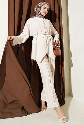 V Yaka Düğmeli İkili Takım Bej - BERAT TEKSTİL