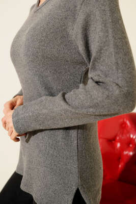 V Yaka Fitilli Kaşe Bluz Füme - Kadın Giyim Modelleri