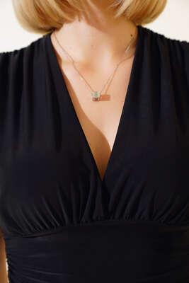 V Yaka Likralı Crop Siyah - Kadın Giyim Modelleri