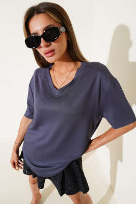 V Yaka Oval Kesim T-Shirt Kayrak Grisi 
