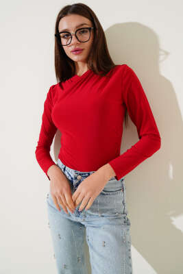 V Yaka Uzun Kol Bluz Kırmızı - Kadın Giyim Modelleri