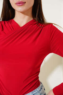 V Yaka Uzun Kol Bluz Kırmızı - Kadın Giyim Modelleri