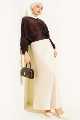 V Yaka Yarasa Kol Saten Bluz Kahve - Bluz