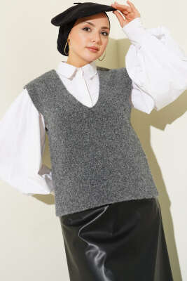 V Yaka Yumoş Triko Süveter Füme 