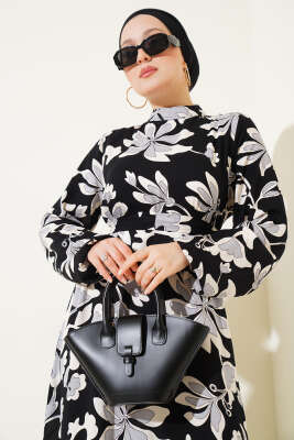 Volanlı Desenli Kuşaklı Elbise Siyah - Tesettür Elbise