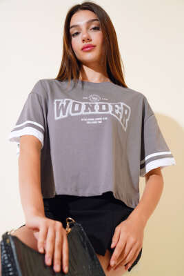 Wonder Baskılı T-Shirt Füme - Kadın Giyim Modelleri