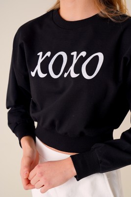 Xoxo Baskılı Siyah Sweatshirt - Kadın Giyim Modelleri