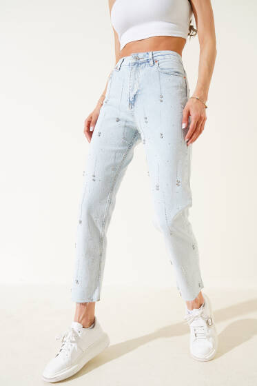 Yağmur Taşlı Kesik Paça Kot Pantolon Buz Mavisi - Kadın Giyim Modelleri