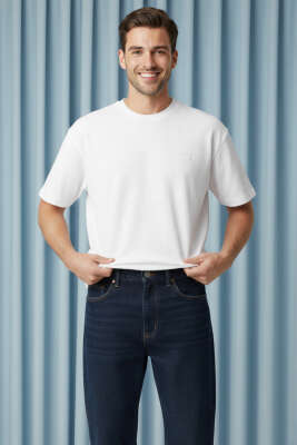 Yaka Armalı Labirent Desen Erkek T-shirt Beyaz - DEEP POİNT