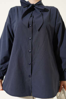 Yaka Bağlama Detaylı Gömlek Lacivert - Gömlek