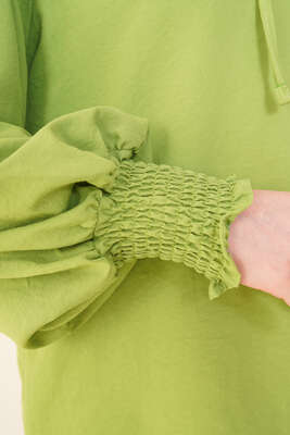 Yaka Bağlamalı Gipe Detaylı Bluz Fıstık Yeşili - Thumbnail