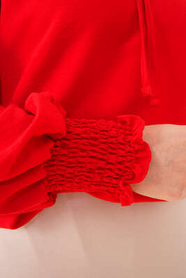 Yaka Bağlamalı Gipe Detaylı Bluz Kırmızı - Thumbnail