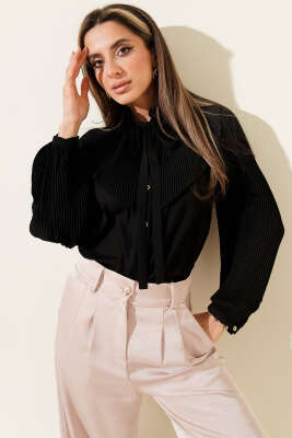 Yaka Bağlamalı Piliseli Kısa Gömlek Siyah - Kadın Giyim Modelleri