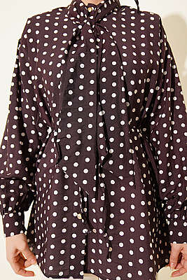 Yaka Bağlamalı Puantiyeli Gömlek Acı Kahve - Gömlek