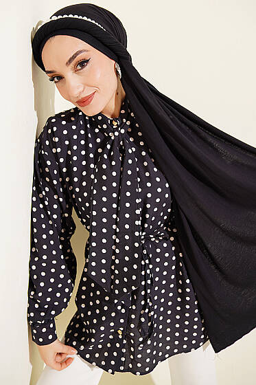 Yaka Bağlamalı Puantiyeli Gömlek Siyah - Gömlek