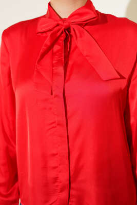 Yaka Bağlamalı Saten Gömlek Kırmızı - Yılın Fırsatı