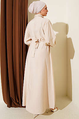 Yaka Bağlamalı Yarım Düğmeli Elbise Bej - Elbise