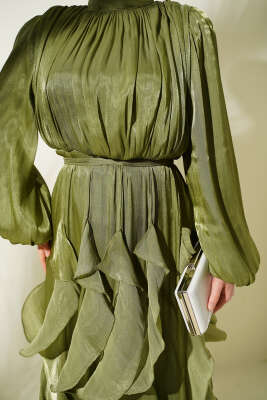 Yaka Büzgülü Fırfırlı Abiye Elbise Haki - Elbise