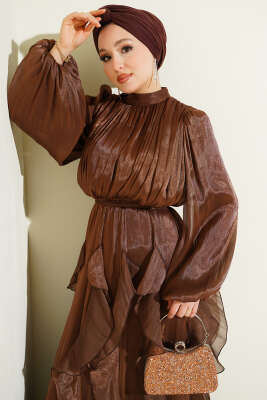 Yaka Büzgülü Fırfırlı Abiye Elbise Kahve - Elbise