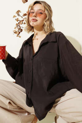 Yaka Cepli Oversize Gömlek Acı Kahve - HELLIE