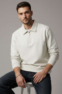 Yaka Change Yazılı Erkek Sweatshirt Ekru - FRESHMAN