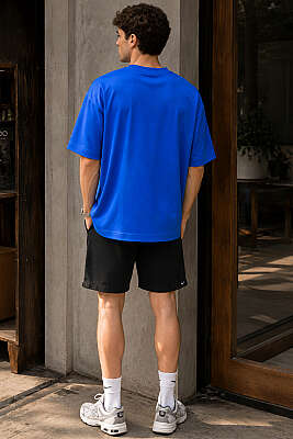 Yaka Çiçek Nakışlı Erkek Oversize T-shirt Saks - Erkek T-shirt