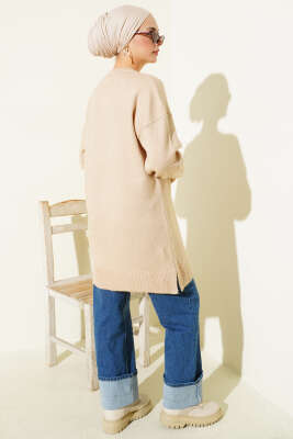 Yaka Çiçekli Yumoş Triko Tunik Latte - Tunik