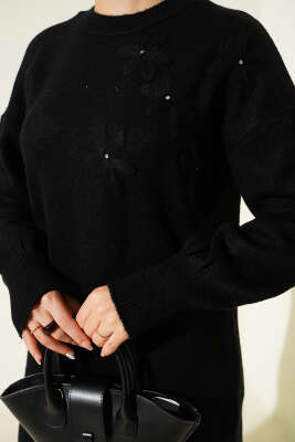 Yaka Çiçekli Yumoş Triko Tunik Siyah - Tunik