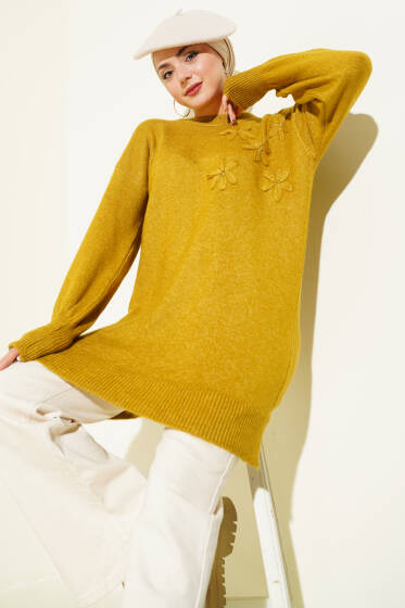 Yaka Çiçekli Yumoş Triko Tunik Yağ Yeşili - Tunik