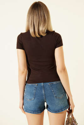 Yaka Dantel Detaylı T-shirt Kahve - Kadın Giyim Modelleri