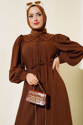 Yaka Dantelli Bel Tünelli Elbise Kahve - Tesettür Elbise