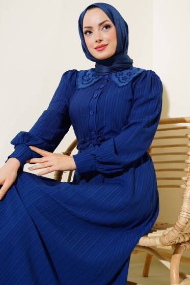 Yaka Dantelli Düğmeli Elbise Lacivert - Elbise