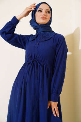 Yaka Dantelli Yarım Düğmeli Elbise Lacivert - Tesettür Elbise