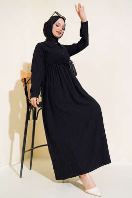 Yaka Dantelli Yarım Düğmeli Elbise Siyah 