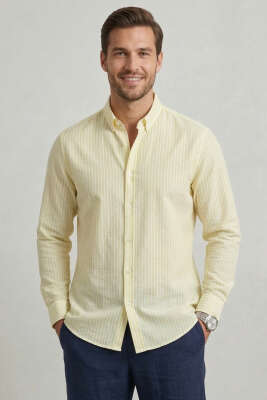 Yaka Düğmeli Çizgili Erkek Keten Gömlek Sarı - GİESTO