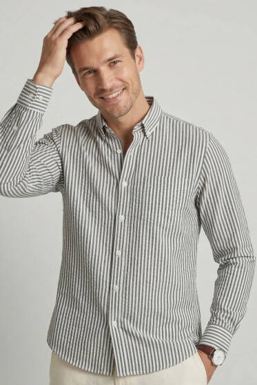Yaka Düğmeli Çizgili Erkek Keten Gömlek Siyah - Erkek Gömlek