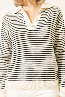 Yaka Düğmeli Çizgili Triko Kazak Bej - Kadın Giyim Modelleri