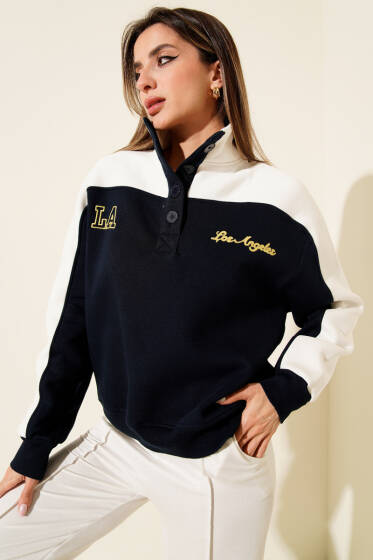 Yaka Düğmeli Nakışlı Üç İplik Sweatshirt Lacivert - Kadın Giyim Modelleri