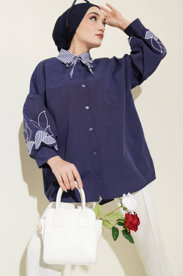 Yaka Ekoseli Kol Nakışlı Gömlek Lacivert - Gömlek