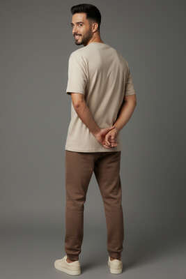 Yaka Enjeksiyon Baskılı Erkek T-shirt Bej - Erkek T-shirt