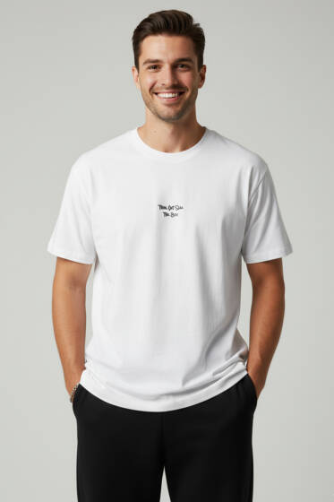 Yaka Enjeksiyon Baskılı Erkek T-shirt Beyaz - Yılın Fırsatı