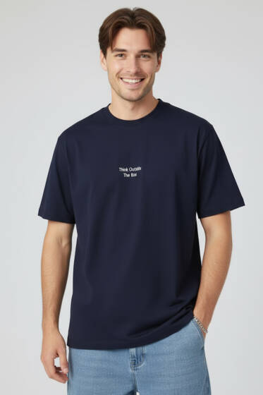 Yaka Enjeksiyon Baskılı Erkek T-shirt Lacivert - Yılın Fırsatı