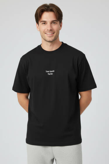 Yaka Enjeksiyon Baskılı Erkek T-shirt Siyah - Yılın Fırsatı