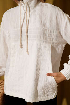 Yaka Fermuarlı Çizgili Gömlek Ekru - Kadın Giyim Modelleri