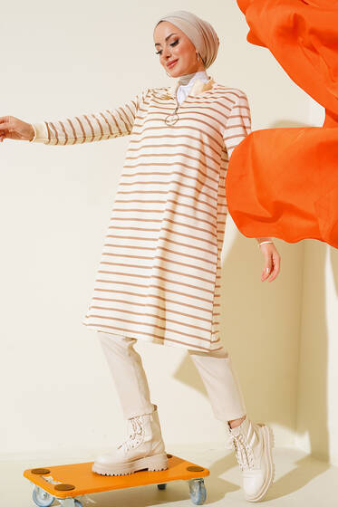 Yaka Fermuarlı Çizgili Tunik Latte - Tunik