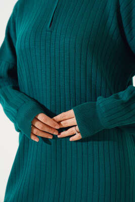 Yaka Fermuarlı Düşük Omuz Triko Tunik Nefti - Triko Tunik