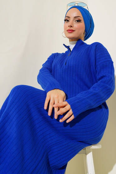 Yaka Fermuarlı Fitilli Uzun Elbise Triko Saks - Tesettür Elbise